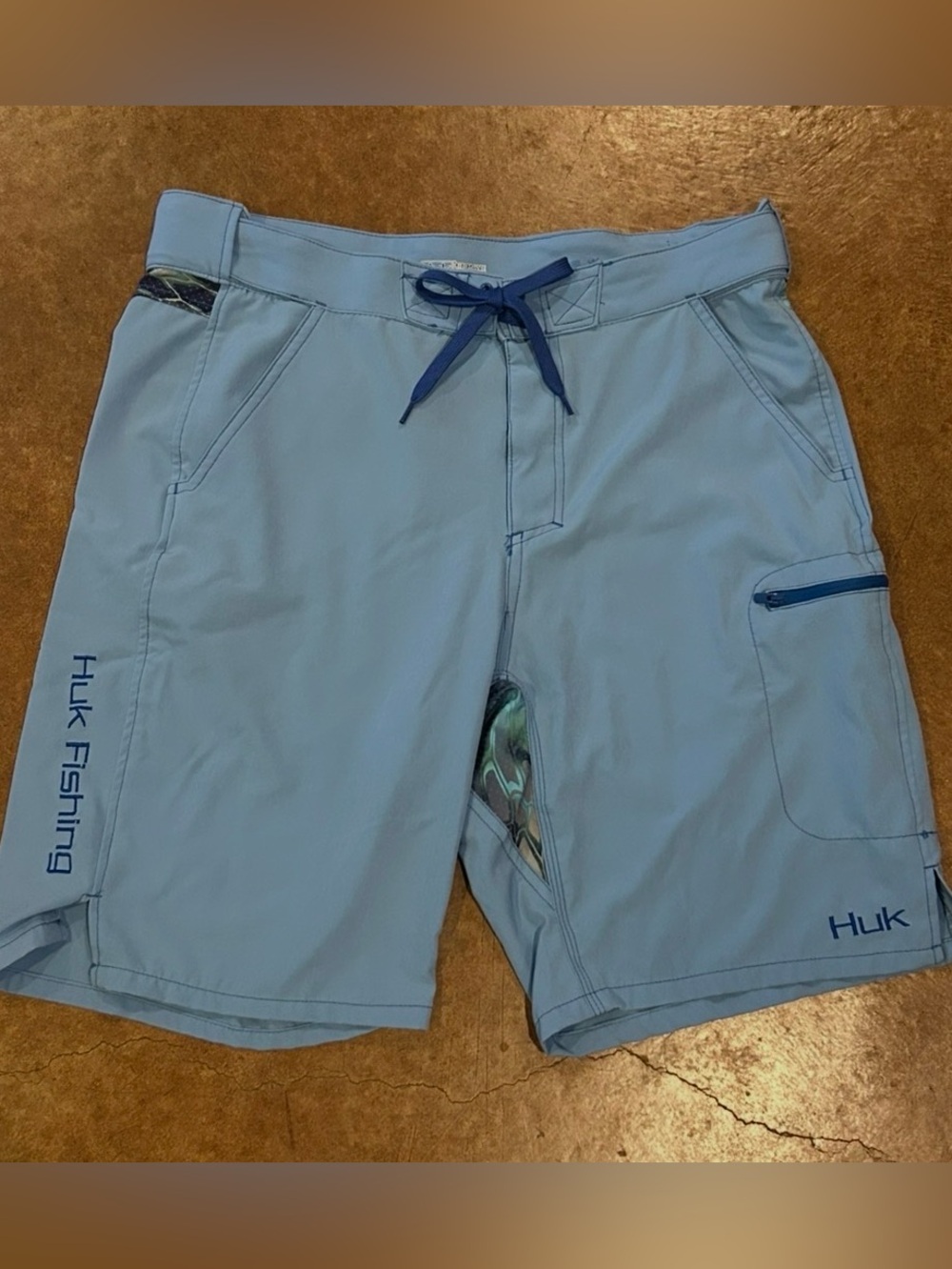 EUC Huk Light Blue Men’s Swim Board Shorts with Navy Drawstring Size L